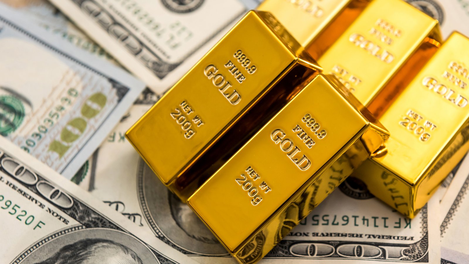 Gold prices retreat